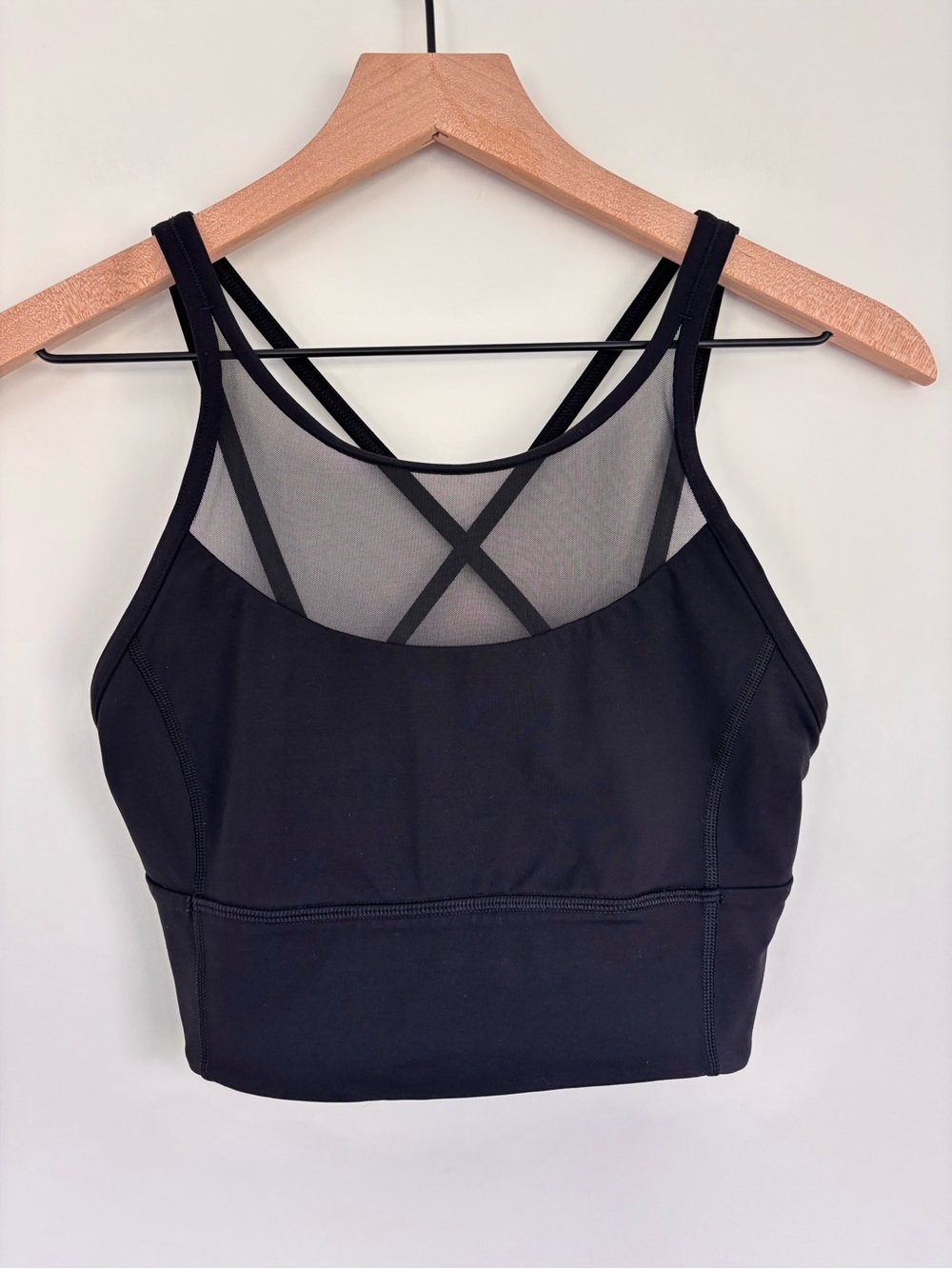 Lululemon Clip-In Long Line Bra Black 6 - Picture 4 of 9